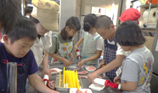有限会社アイエーエフ石塚　麦豚工房ISHIZUKA（岡一色）　市内小学生を対象とした食育事業