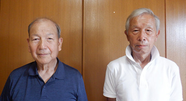 塩満自治会の松本さん（左）と川添さん（左）