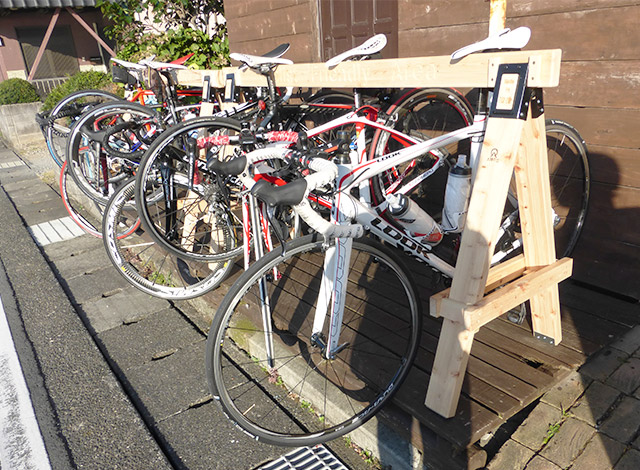 サイクルラックと自転車