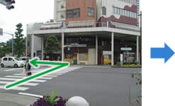 旧国道1号(道路愛称:旧国一通り)を横断する「大手町交差点」を渡り、左折する。