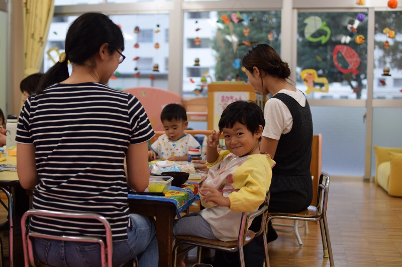 昼食の様子