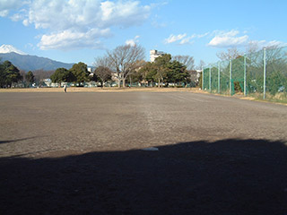 大岡公園内運動場