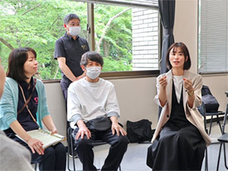 先輩移住者との交流会の様子