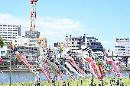 こいのぼりフェスティバルの様子