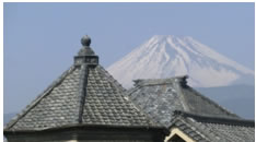 松蔭寺からのぞく富士山