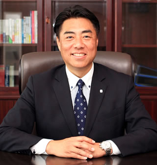 沼津市長 賴重秀一の写真